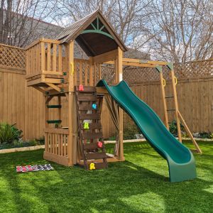 Hangout Hideaway Clubhouse Playset